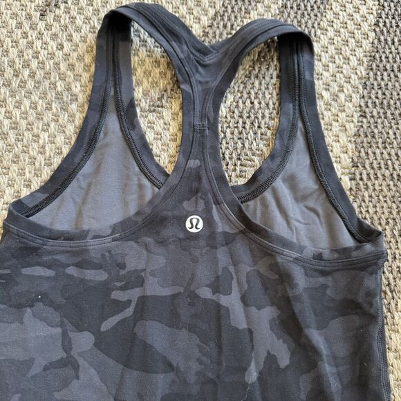Lululemon Womens Multicolor Camouflage Tank‎ Top Size  4 - Picture 5 of 6